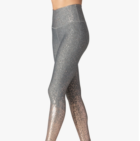 Beyond Yoga Pants - Beyond yoga alloy ombre high rise leggings. Med